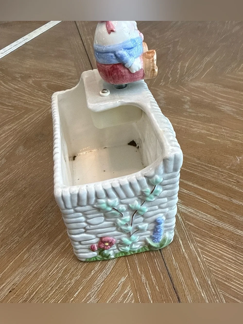 LBK Ceramic Humpty Dumpty Planter Flower Pot plays music Tested Works